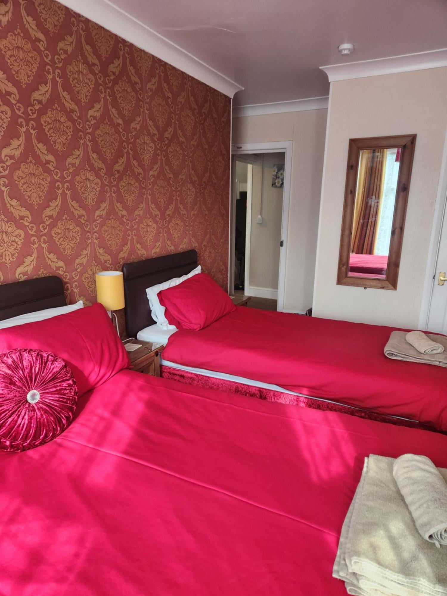 Twin Palms Guesthouse Great Yarmouth Eksteriør billede