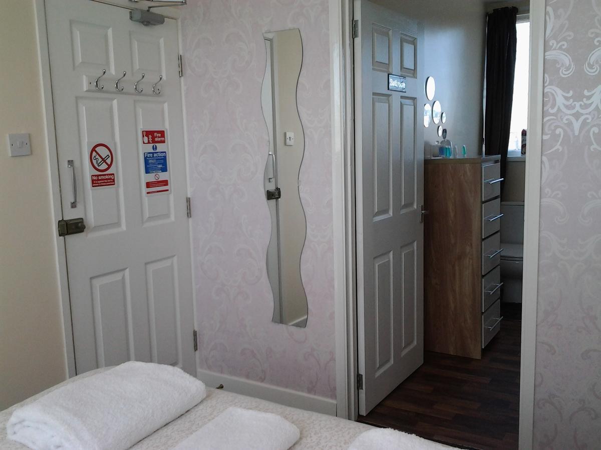 Twin Palms Guesthouse Great Yarmouth Eksteriør billede